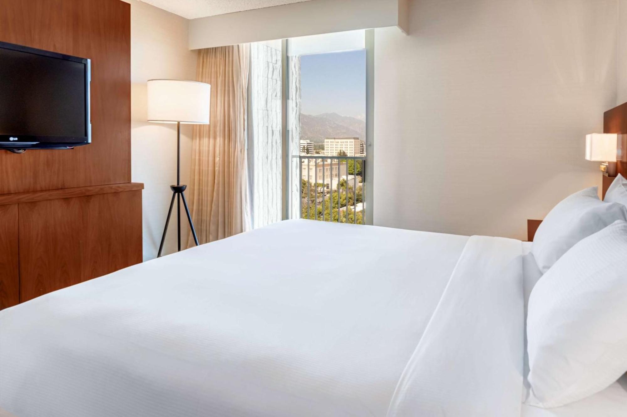 Hilton 4*