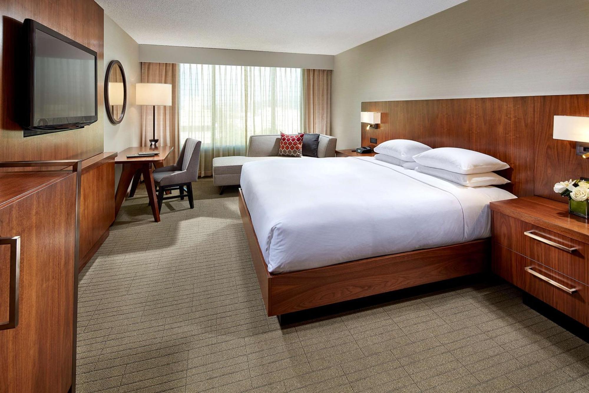 Hilton Hotel 4*