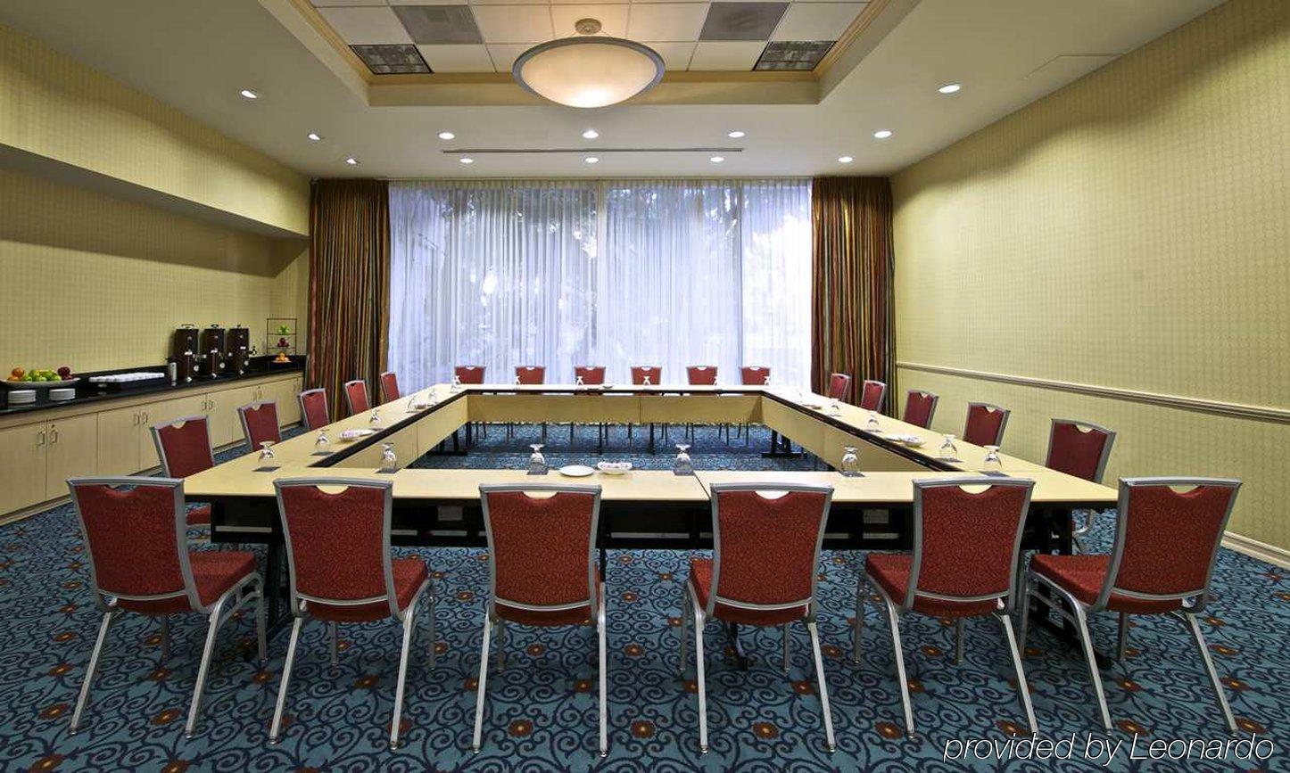 Hilton 4*